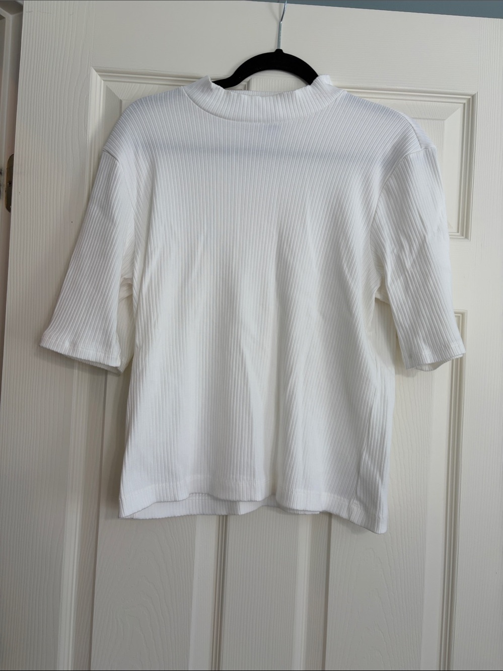 Old Navy White Ribbed Mockneck Short Sleeve Top